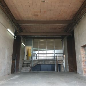 Local d'activite et entrepot 110m2 avec mezzanine et verrieres industrielles - Espace H1 Batiment Junkers Strasbourg Meinau